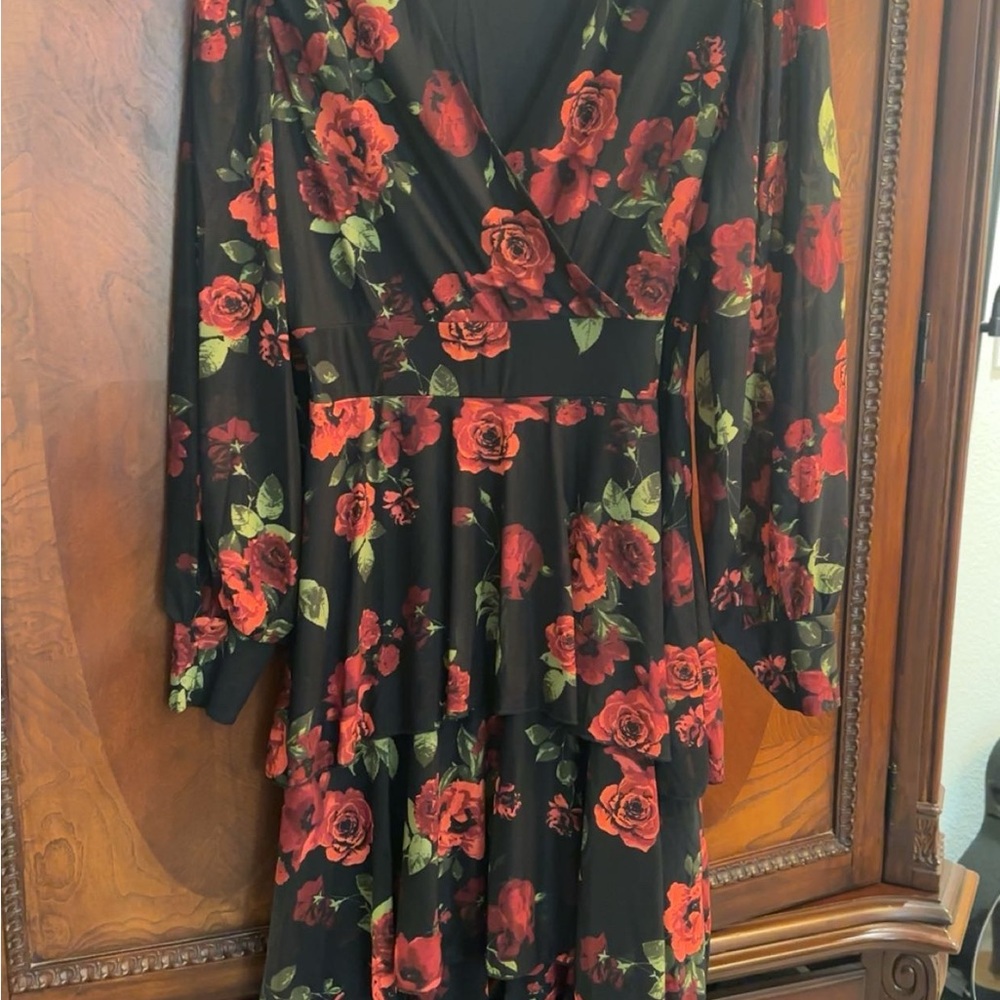 Elegant Floral Long Sleeve Dress